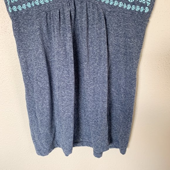 Roper Blue Embroidered V Neck Top - Picture 3 of 8